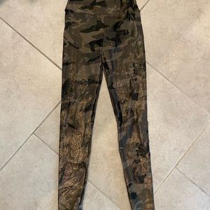 Fabulous camo leggings
